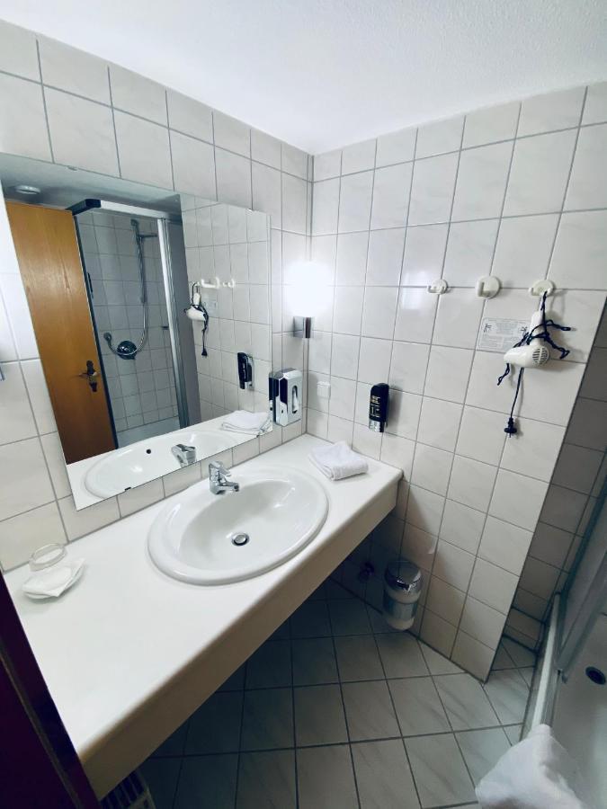E&D Hotel Rodgau Esterno foto