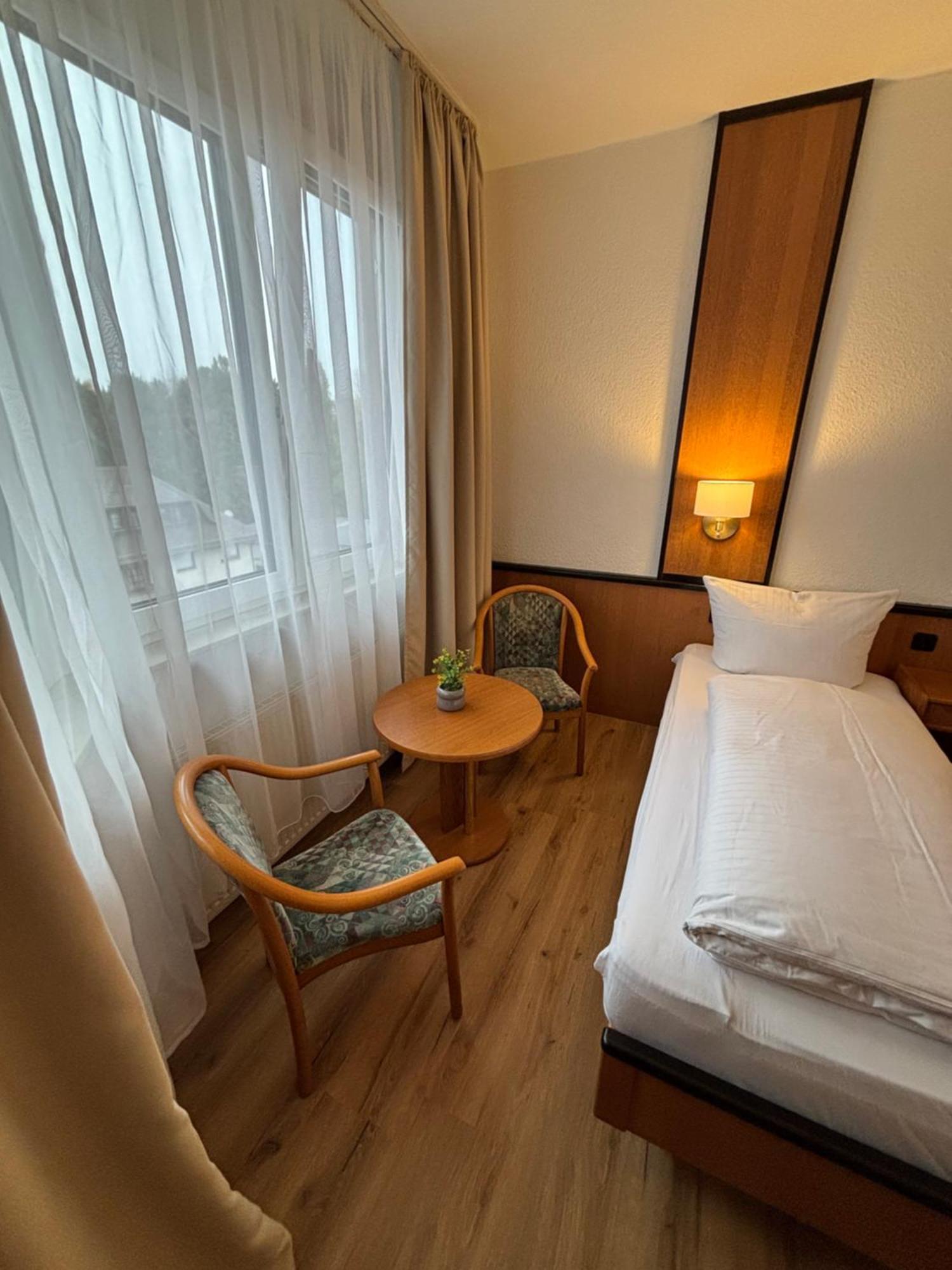 E&D Hotel Rodgau Esterno foto
