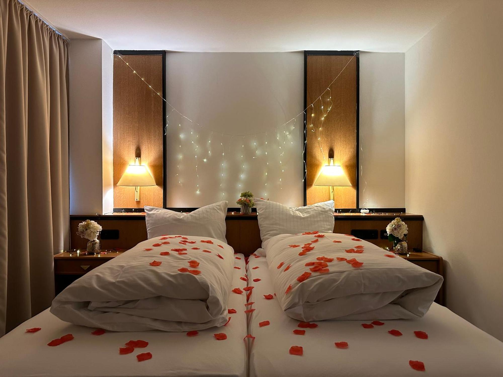 E&D Hotel Rodgau Esterno foto